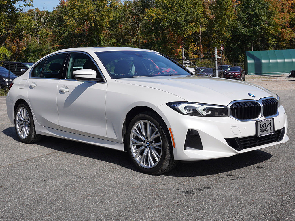 Used 2024 BMW 330i xDrive Sedan w/ Premium Package AWD/4WD image 64