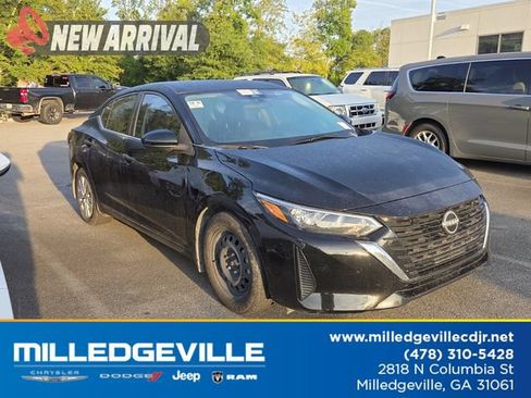 Used 2025 Nissan Sentra S FWD image 1
