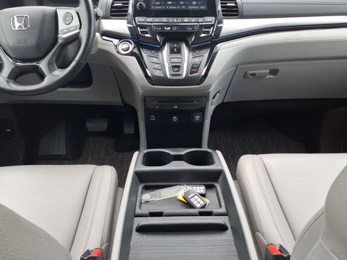 Used 2023 Honda Odyssey Touring image 18