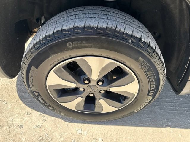 Used 2023 Jeep Grand Cherokee 4WD 4xe image 28