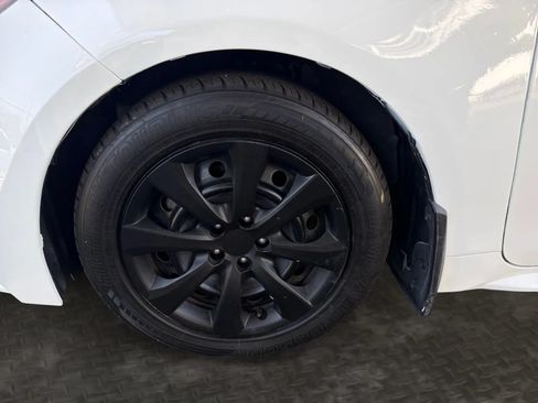 Used 2024 Toyota Corolla LE FWD image 33