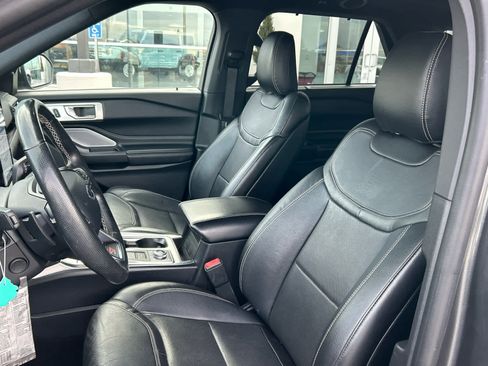 Used 2020 Ford Explorer ST w/ Premium Technology Package image 27