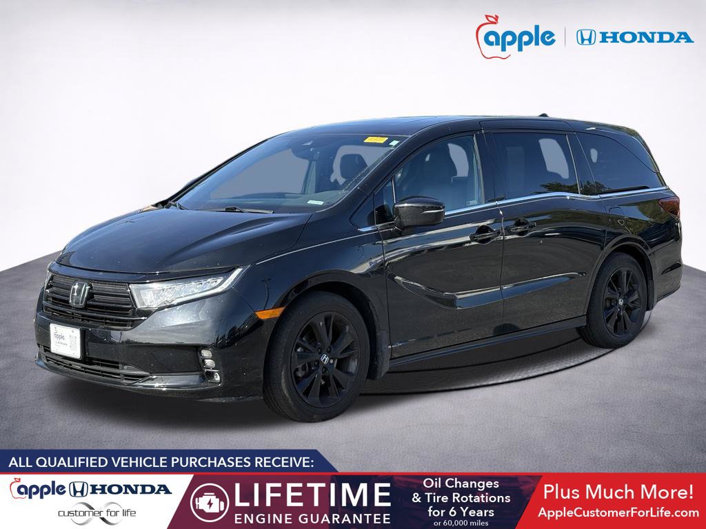 Used 2024 Honda Odyssey Sport image 3