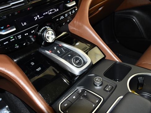 Certified 2024 Acura MDX SH-AWD w/ Technology Package image 30