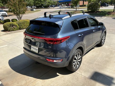 Used 2017 Kia Sportage EX AWD/4WD image 10
