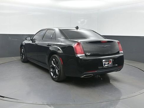 Used 2023 Chrysler 300 Touring w/ Sport Appearance Package RWD image 23