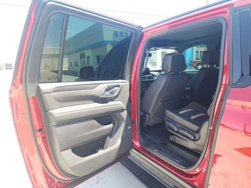 Certified 2024 GMC Yukon XL AT4 w/ Technology Package AWD/4WD image 24
