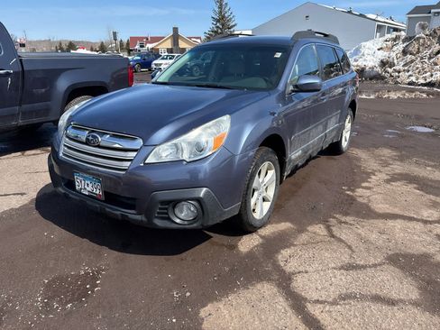 Used 2014 Subaru Outback 2.5i Premium AWD/4WD image 2