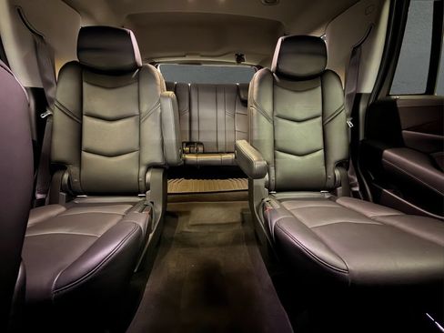 Used 2015 Cadillac Escalade Premium AWD/4WD image 26
