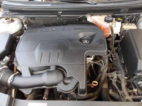 Used 2010 Chevrolet Malibu LT w/ Power Convenience Package FWD image 20