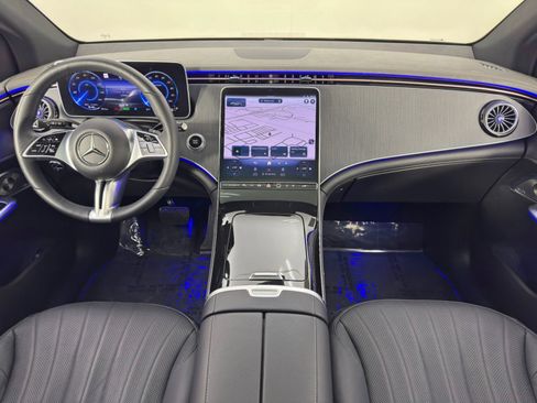 Used 2023 Mercedes-Benz EQE 500 4MATIC SUV image 13