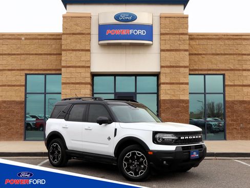 New 2025 Ford Bronco Sport Outer Banks w/ Outer Banks Tech Package+ image 1