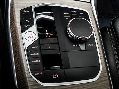 Used 2025 BMW 330i Sedan image 19