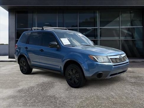 Used 2010 Subaru Forester 2.5X AWD/4WD image 2