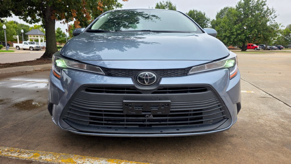 Used 2023 Toyota Corolla LE FWD image 7