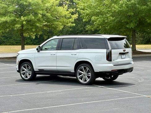 Certified 2025 Cadillac Escalade Sport Platinum AWD/4WD image 4