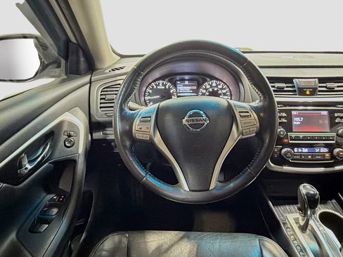 Used 2018 Nissan Altima 2.5 SL FWD image 22