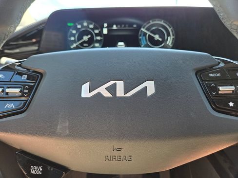 Used 2023 Kia Niro Wind FWD image 22