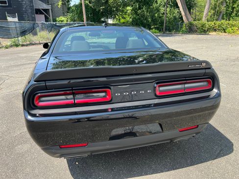 Used 2022 Dodge Challenger R/T Scat Pack image 10