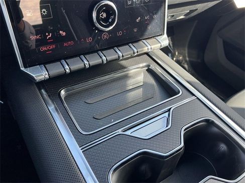 New 2026 GMC Sierra EV Elevation image 19