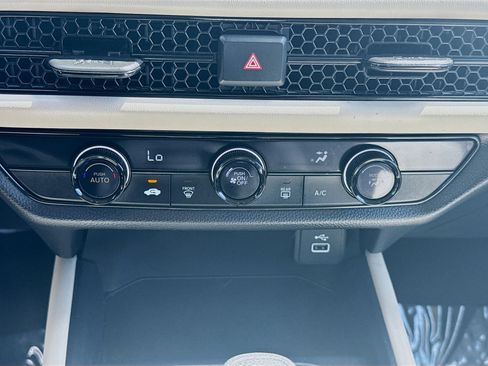 Certified 2023 Honda HR-V LX image 14