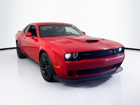 Used 2022 Dodge Challenger R/T Scat Pack RWD image 3