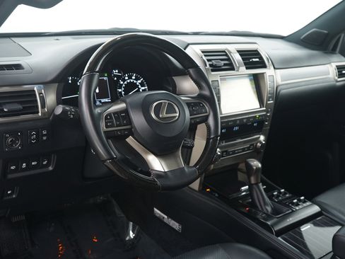 Used 2021 Lexus GX 460 Luxury w/ Accessory Package image 22