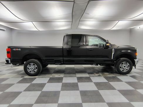 New 2026 Ford F350 Lariat AWD/4WD image 14
