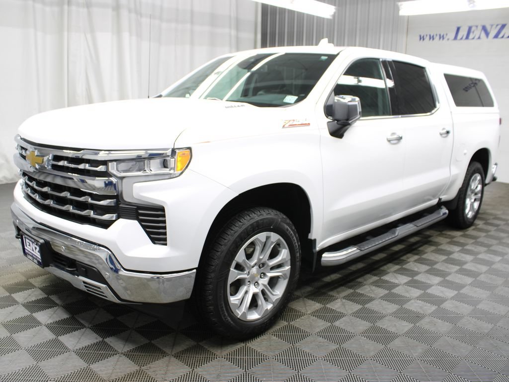 Used 2023 Chevrolet Silverado 1500 LTZ AWD/4WD image 9