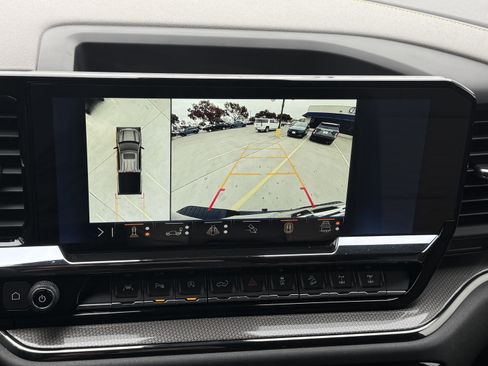 Used 2024 Chevrolet Silverado 1500 ZR2 w/ Technology Package image 27