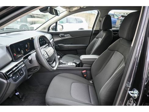 New 2026 Kia Sportage LX w/ LX Convenience Package image 16