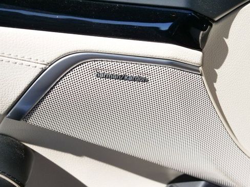 Used 2016 Mercedes-Benz SL 550 image 26