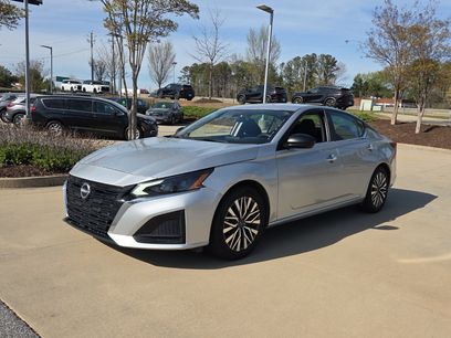 Used 2024 Nissan Altima 2.5 SV