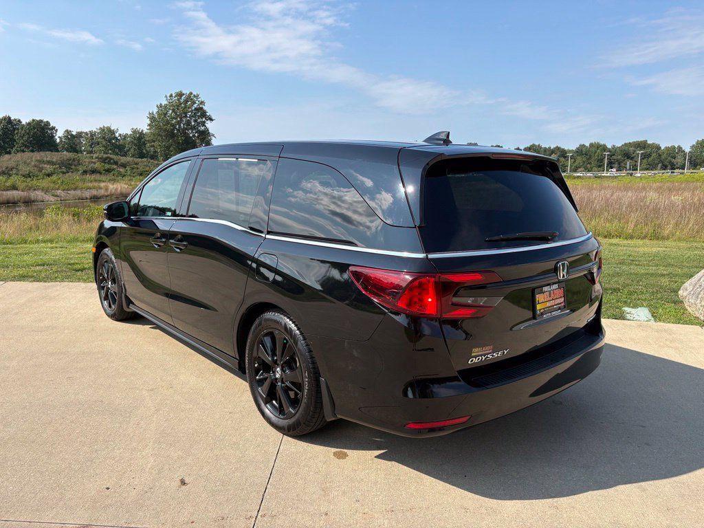 Used 2023 Honda Odyssey Sport image 7