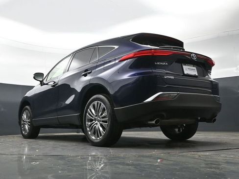 Used 2022 Toyota Venza Limited w/ Advanced Technology Package image 36