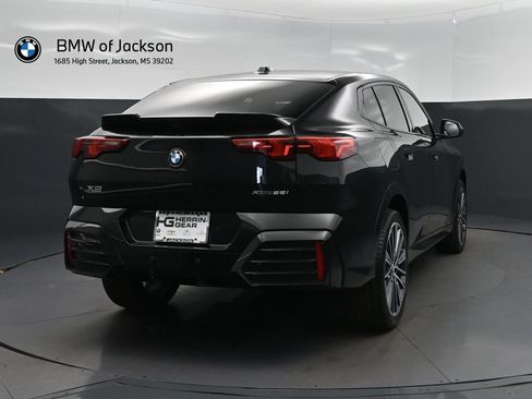 New 2026 BMW X2 xDrive28i w/ Technology Package AWD/4WD image 7