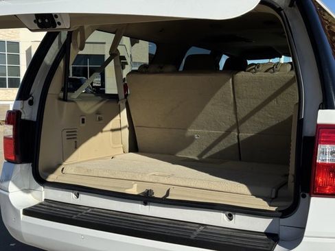 Used 2015 Ford Expedition EL XLT w/ Equipment Group 201A image 32