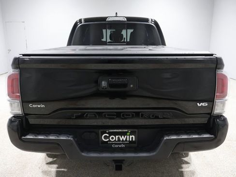 Used 2023 Toyota Tacoma TRD Sport image 3