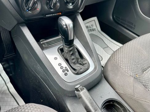 Used 2014 Volkswagen Jetta S FWD image 25