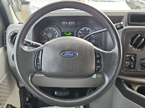 Used 2013 Ford E-150 and Econoline 150 XL image 14