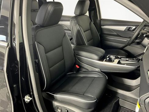 New 2026 Buick Enclave Preferred w/ Power Package image 10