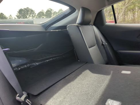 Used 2025 Toyota Prius Plug-In Hybrid w/ Limited Premium Package FWD image 24
