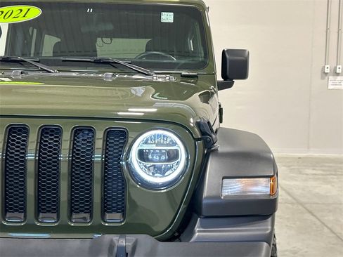 Used 2021 Jeep Wrangler Unlimited Sport image 10