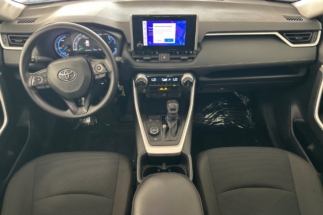 Certified 2025 Toyota RAV4 LE AWD/4WD image 17