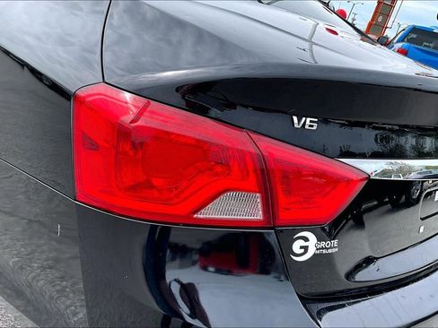Used 2019 Chevrolet Impala Premier FWD image 31