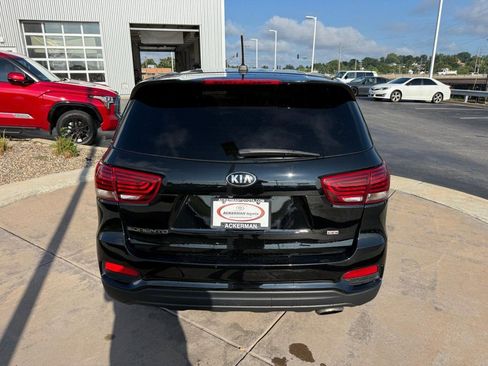 Used 2019 Kia Sorento L FWD image 9