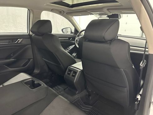 Used 2020 Honda Accord EX image 53