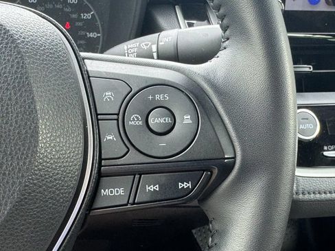 Used 2025 Toyota Corolla SE FWD image 27