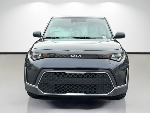 Used 2023 Kia Soul LX w/ LX Technology Package FWD image 8