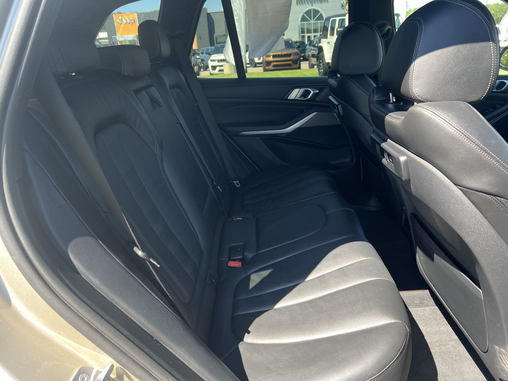 Used 2019 BMW X5 xDrive40i w/ Premium Package 2 AWD/4WD image 19